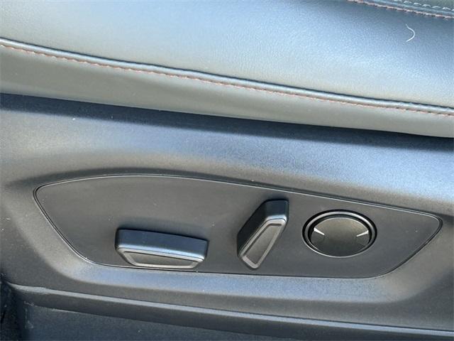 new 2025 Ford Explorer car