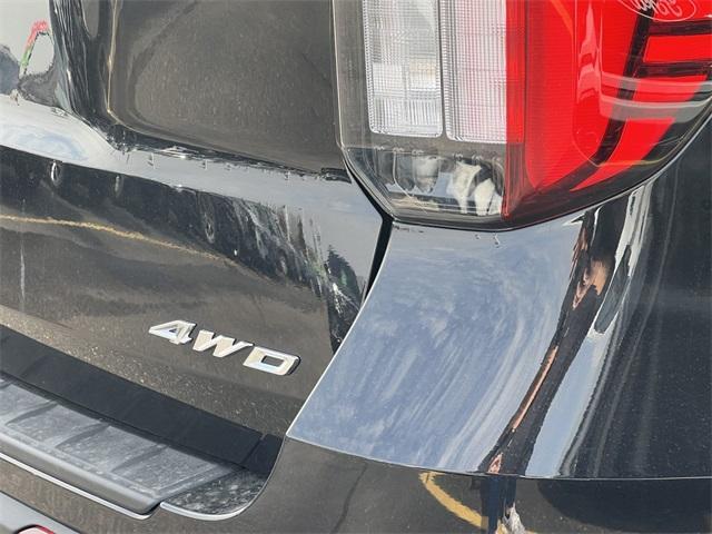 new 2025 Ford Explorer car