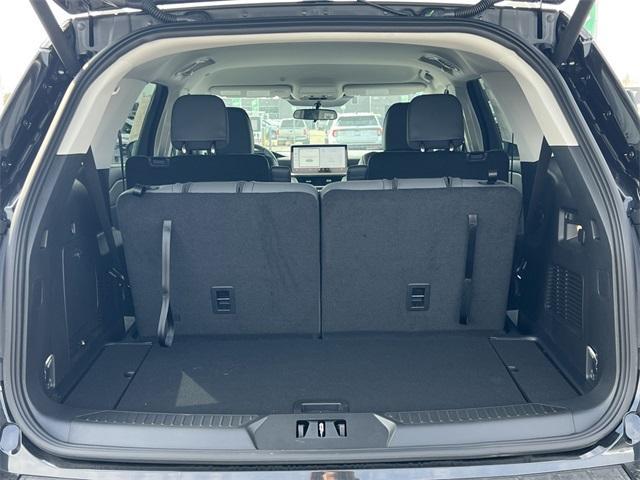 new 2025 Ford Explorer car