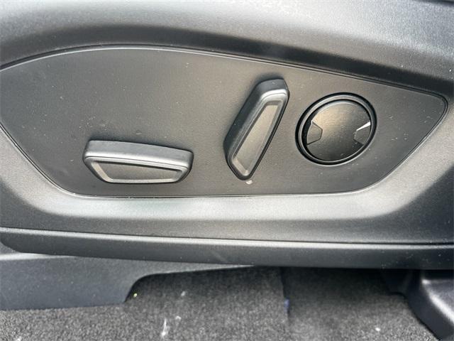 new 2025 Ford Explorer car