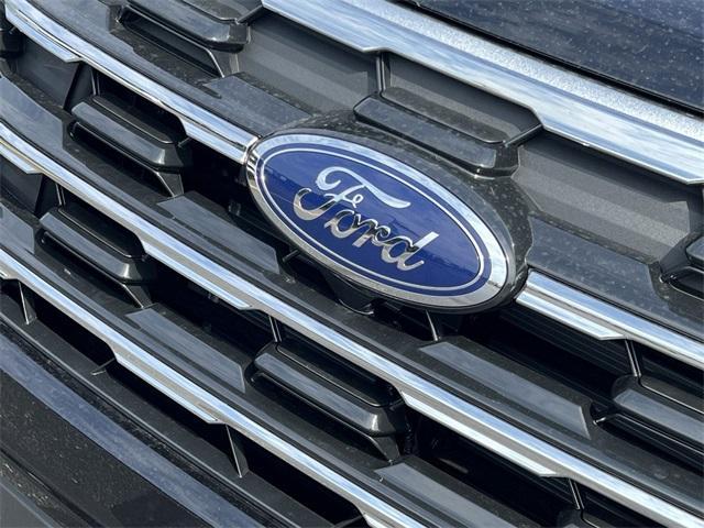new 2025 Ford Explorer car