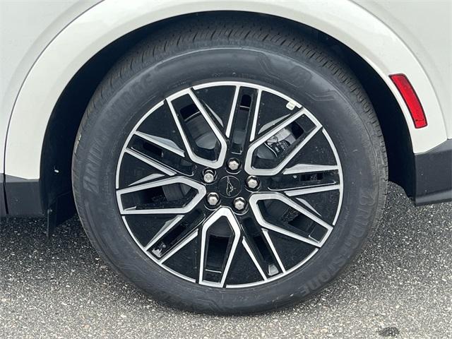 new 2025 Ford Mustang Mach-E car