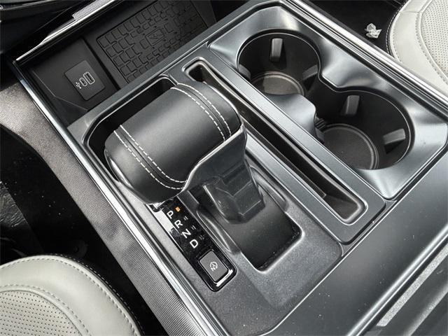 new 2025 Ford F-150 Lightning car