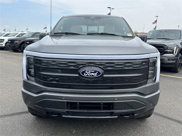 new 2025 Ford F-150 Lightning car