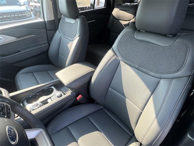 new 2025 Ford Explorer car