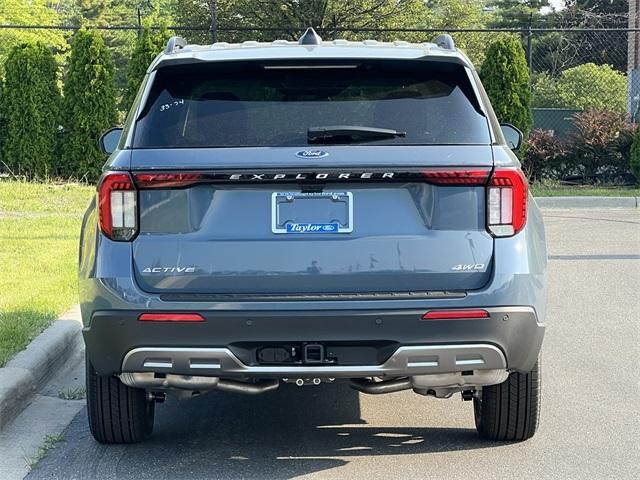 new 2025 Ford Explorer car