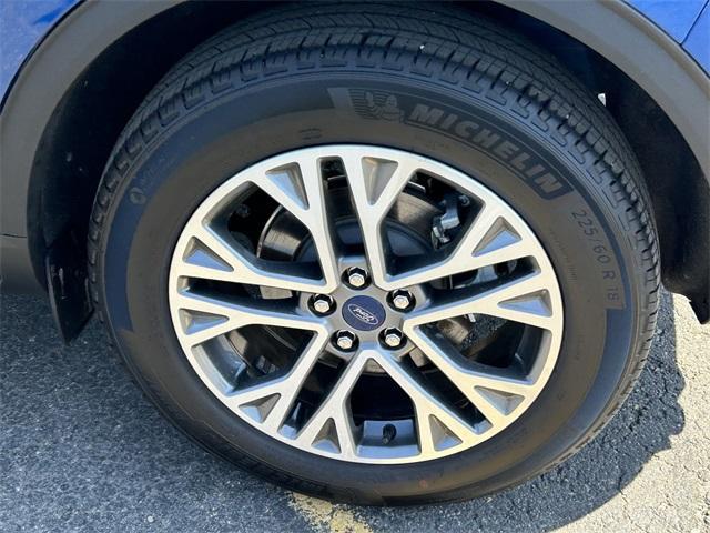 used 2022 Ford Escape car, priced at $23,999