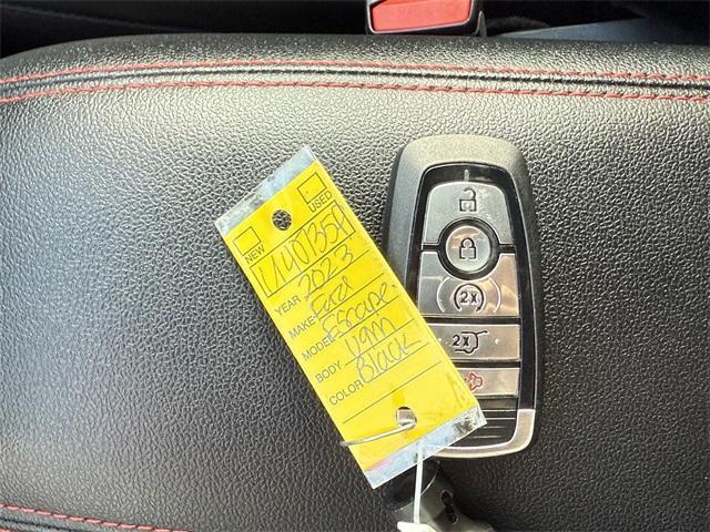 used 2023 Ford Escape car, priced at $25,999