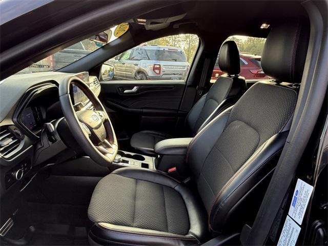 used 2023 Ford Escape car, priced at $25,999