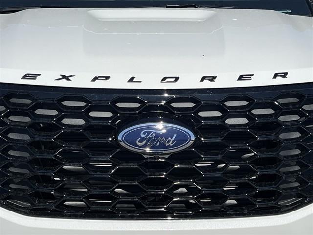 new 2025 Ford Explorer car