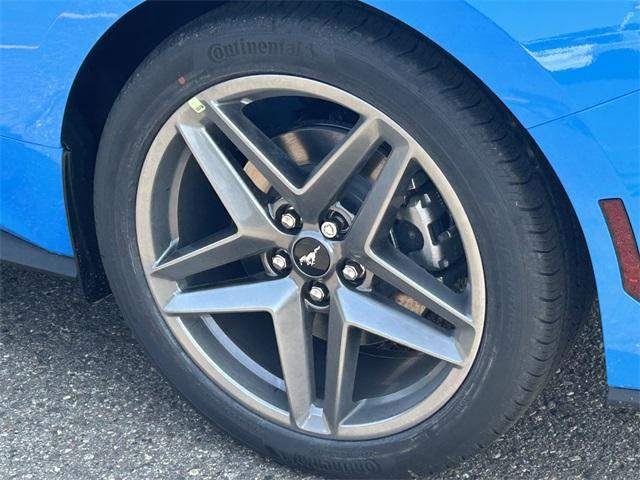 new 2025 Ford Mustang car