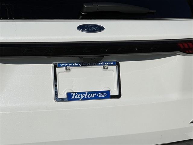 new 2025 Ford Explorer car