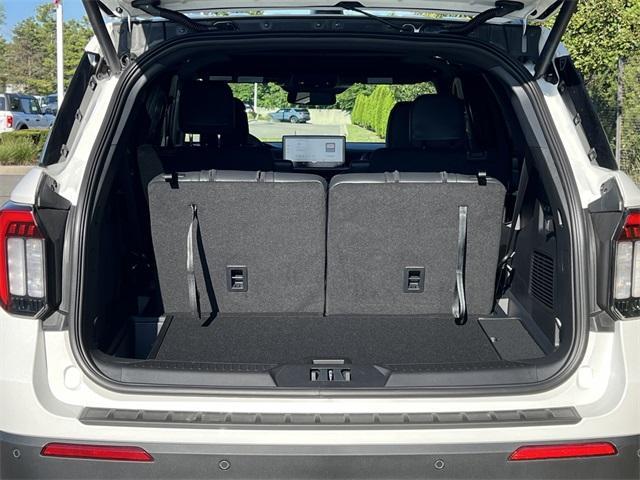 new 2025 Ford Explorer car