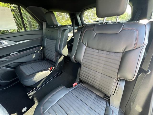 new 2025 Ford Explorer car