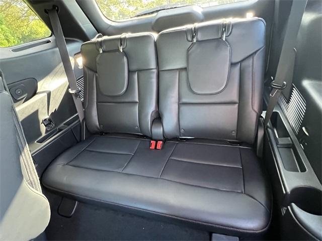 new 2025 Ford Explorer car