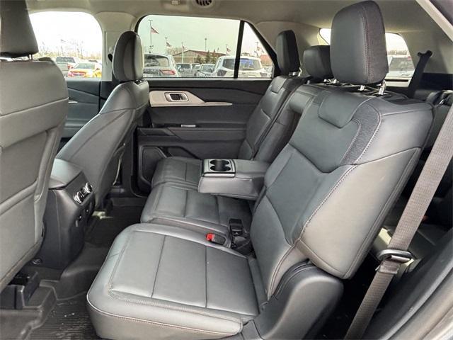 new 2025 Ford Explorer car