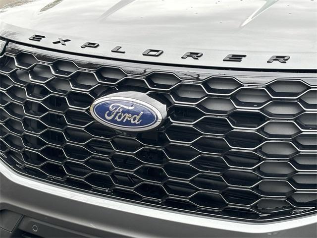 new 2025 Ford Explorer car