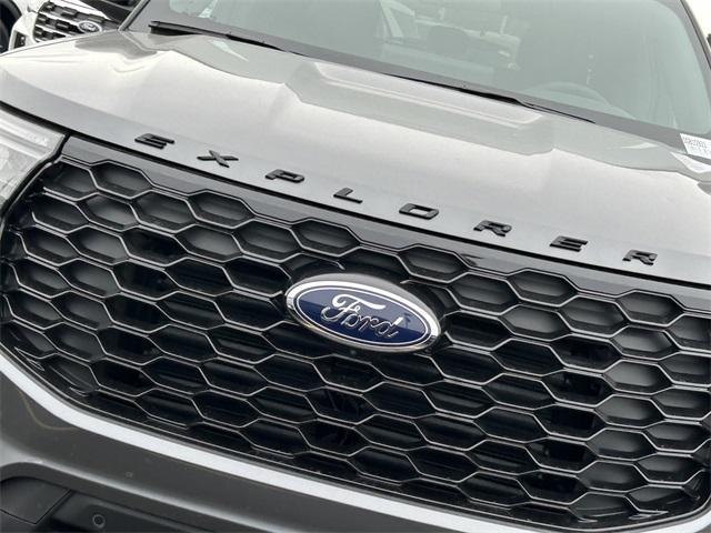new 2025 Ford Explorer car