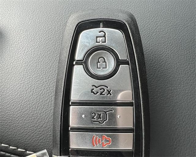new 2025 Ford Mustang Mach-E car