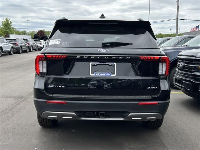 new 2025 Ford Explorer car