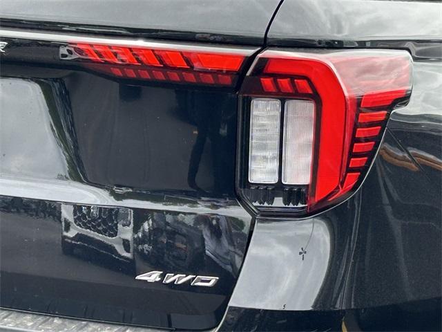 new 2025 Ford Explorer car