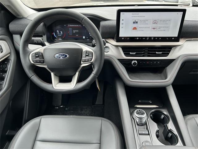 new 2025 Ford Explorer car