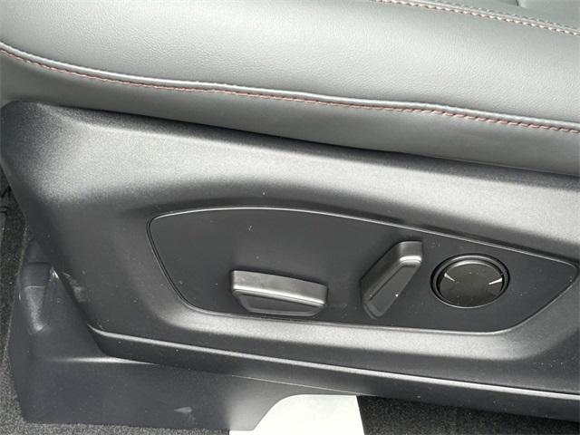 new 2025 Ford Explorer car