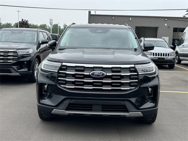 new 2025 Ford Explorer car