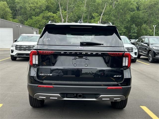 new 2025 Ford Explorer car