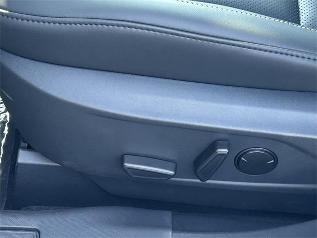 new 2025 Ford Mustang Mach-E car