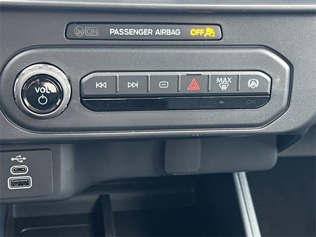 new 2025 Ford Maverick car