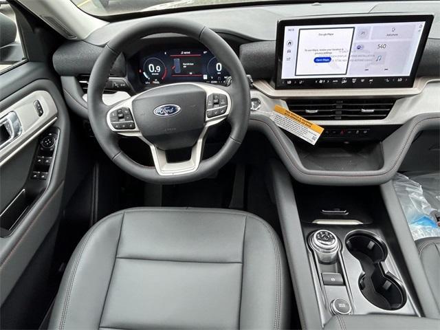 new 2025 Ford Explorer car