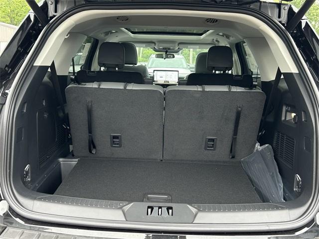 new 2025 Ford Explorer car