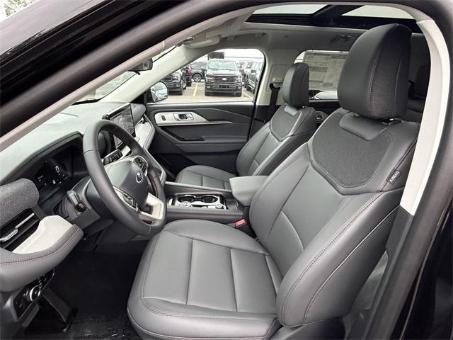 new 2025 Ford Explorer car