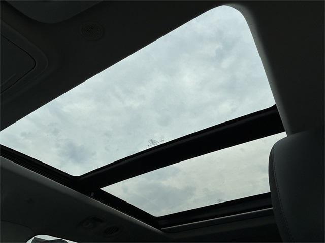 new 2025 Ford Explorer car