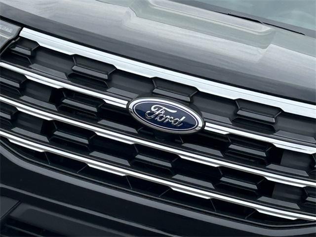 new 2025 Ford Explorer car
