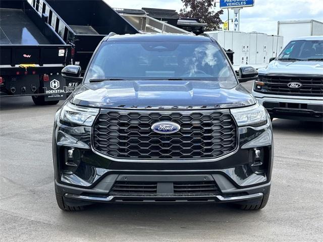 new 2025 Ford Explorer car