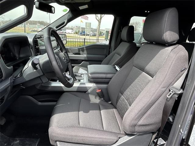 new 2025 Ford F-150 car
