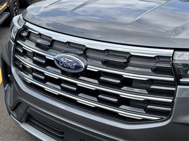 new 2025 Ford Explorer car