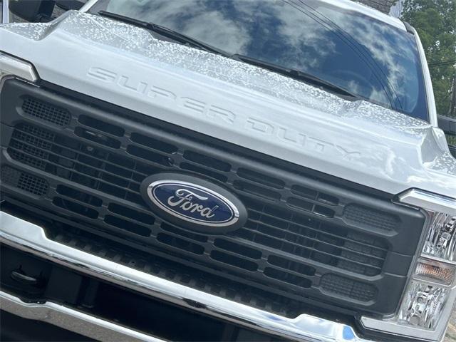 new 2024 Ford F-350 car, priced at $49,195