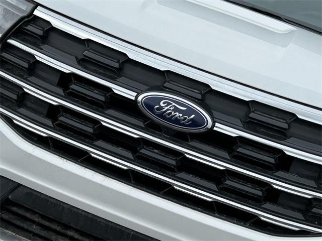 new 2025 Ford Explorer car