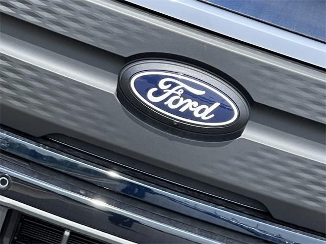 new 2025 Ford F-150 Lightning car