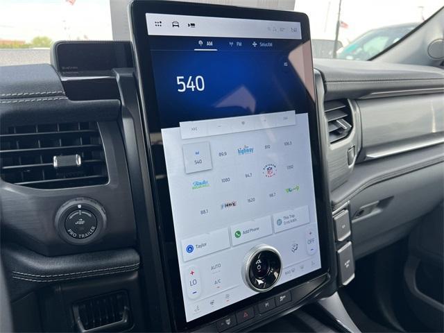 new 2025 Ford F-150 Lightning car