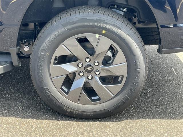 new 2025 Ford F-150 Lightning car
