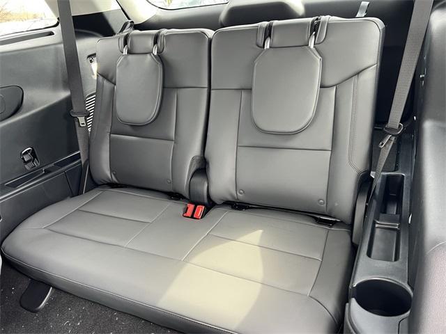 new 2025 Ford Explorer car