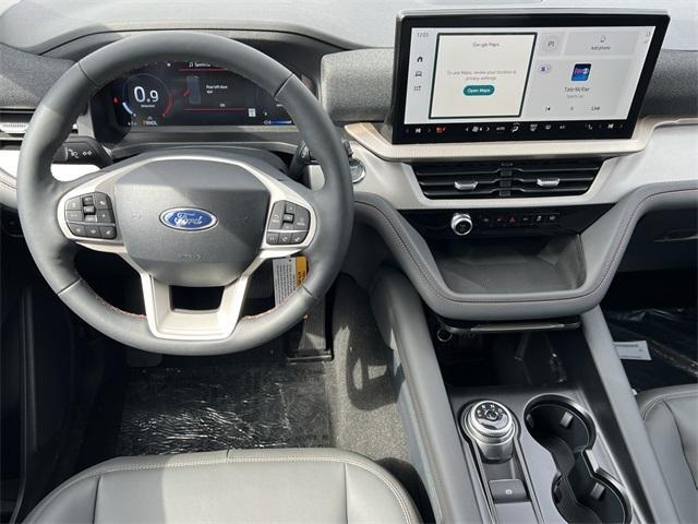 new 2025 Ford Explorer car