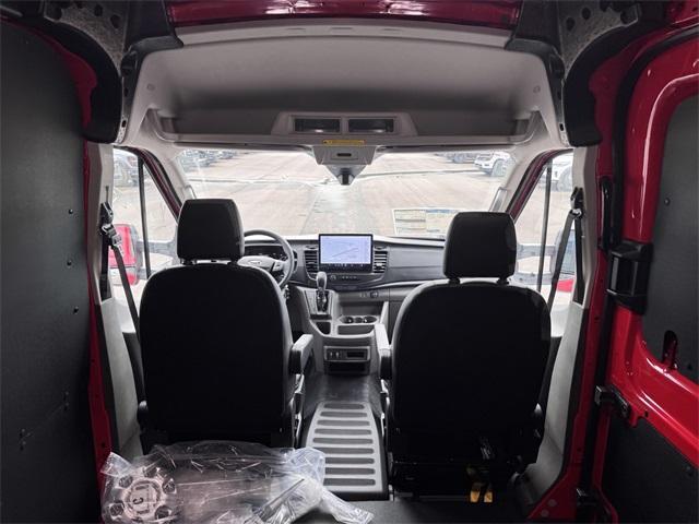 new 2025 Ford Transit-250 car