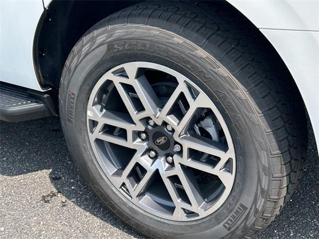 new 2025 Ford Expedition Max car