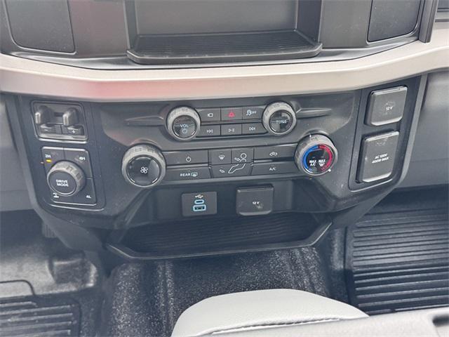 new 2025 Ford F-350 car