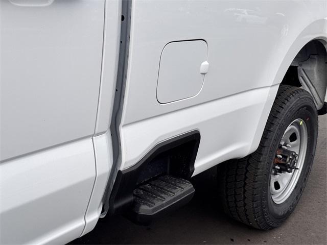new 2025 Ford F-350 car